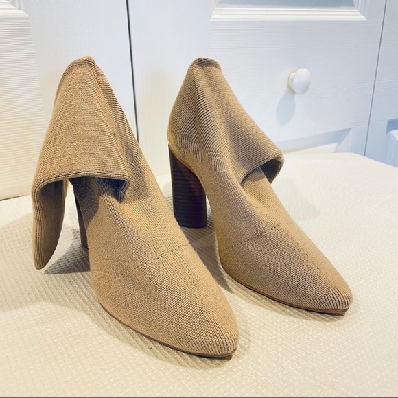 NWOT Knit Sock Bootie Wood Heel - Picture 8 of 10